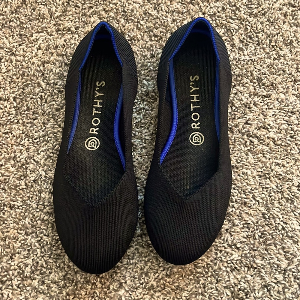 Rothy’s Women’s 8.5. Only worn once. Excellent condition.